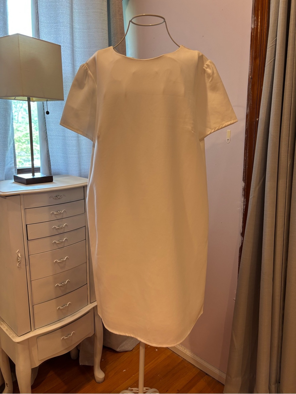 She + Sky Elegant Cream Short-Sleeve Wedding Shift Dress